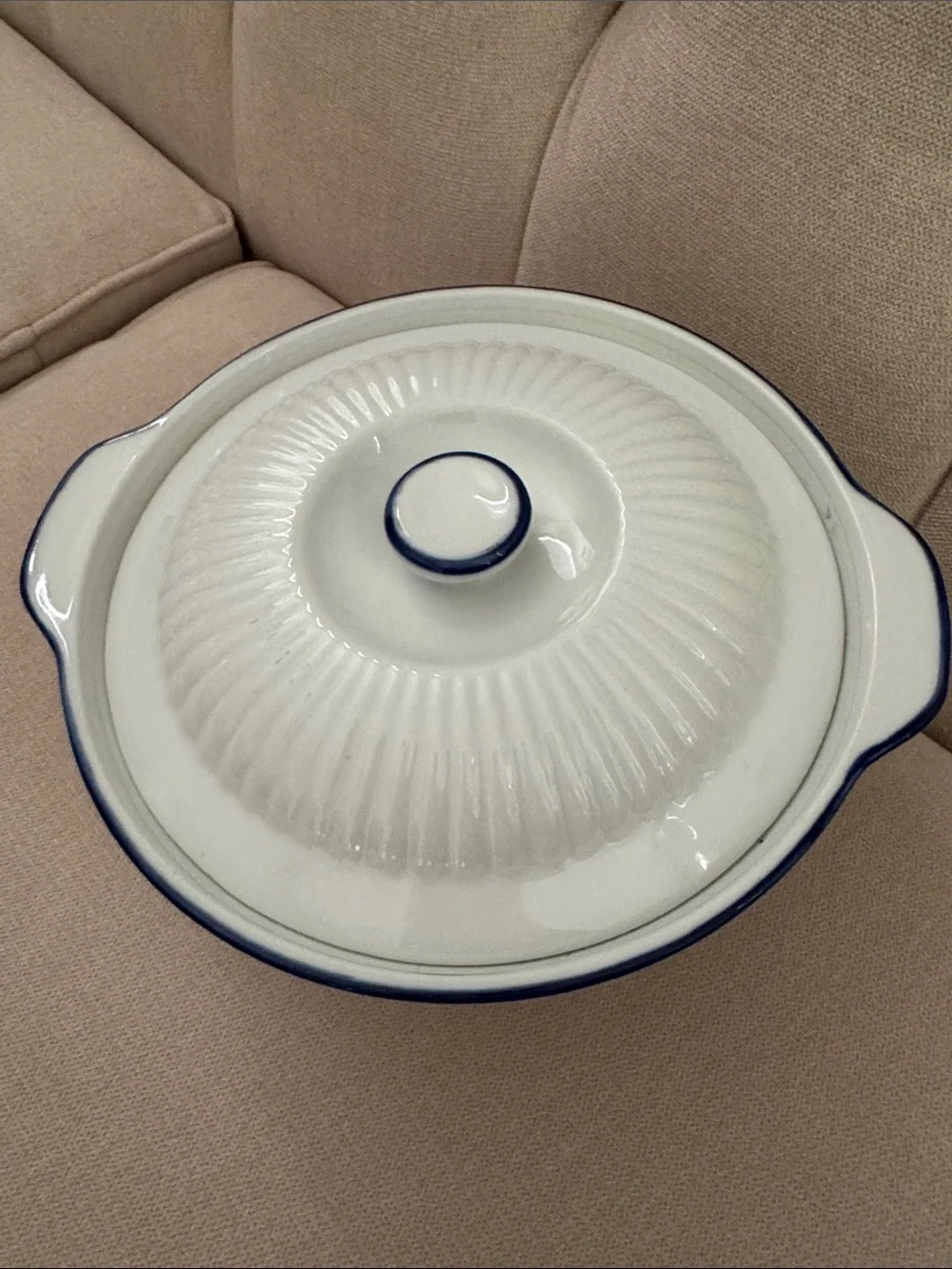 BIA Blanc De Table Casserole Dish With Lid Round White Blue Ribbed 8.5”x 4.5”